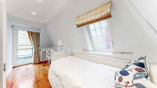 House Herbert Crescent in Greater London