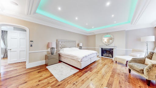 House Herbert Crescent in Greater London