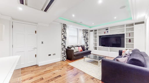 House Herbert Crescent in Greater London