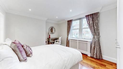 House Herbert Crescent in Greater London