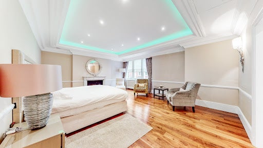 House Herbert Crescent in Greater London