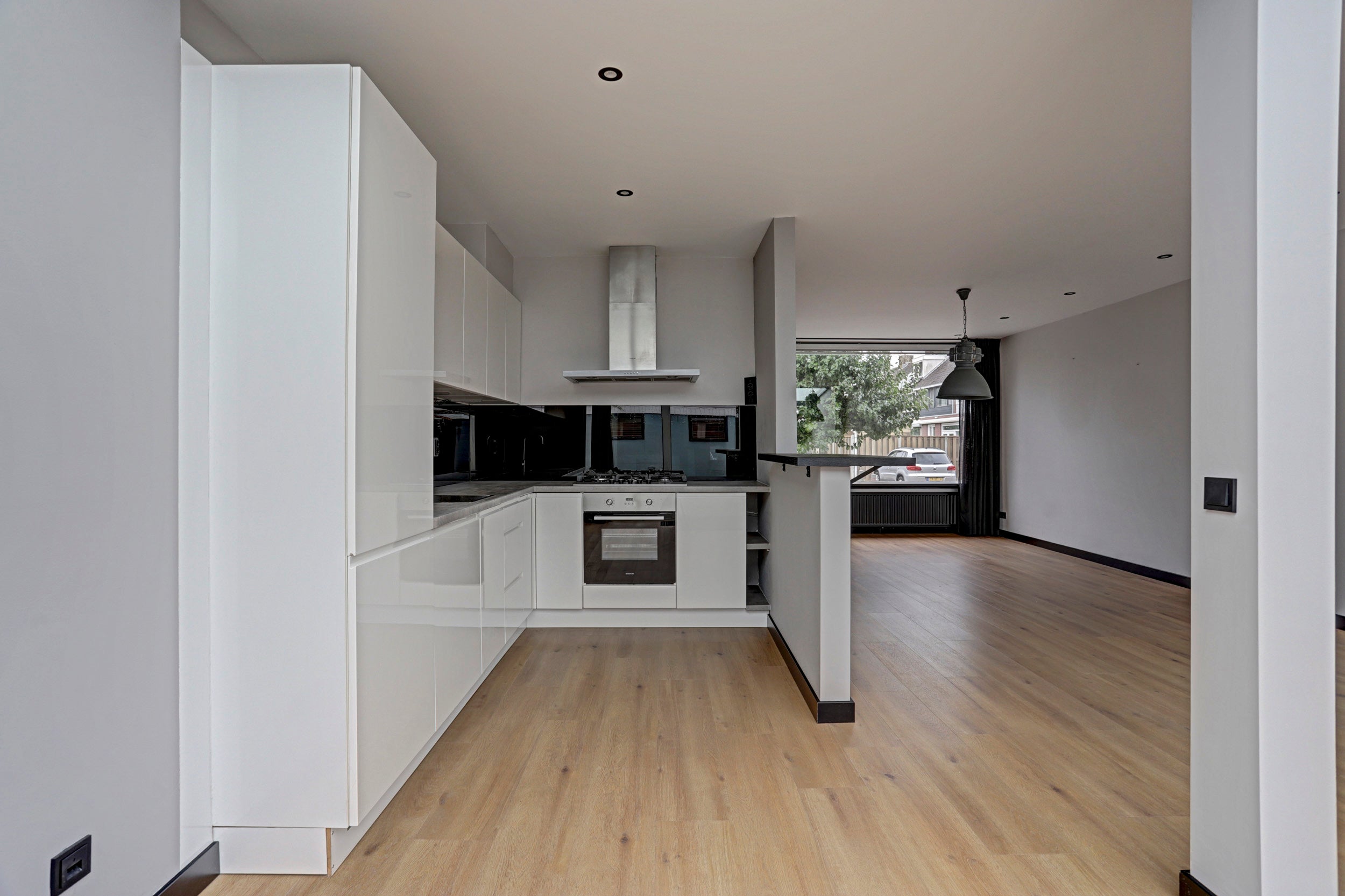 Tussenwoning te koop: Schultz van Haegenstraat 26, Hendrik-Ido-Ambacht