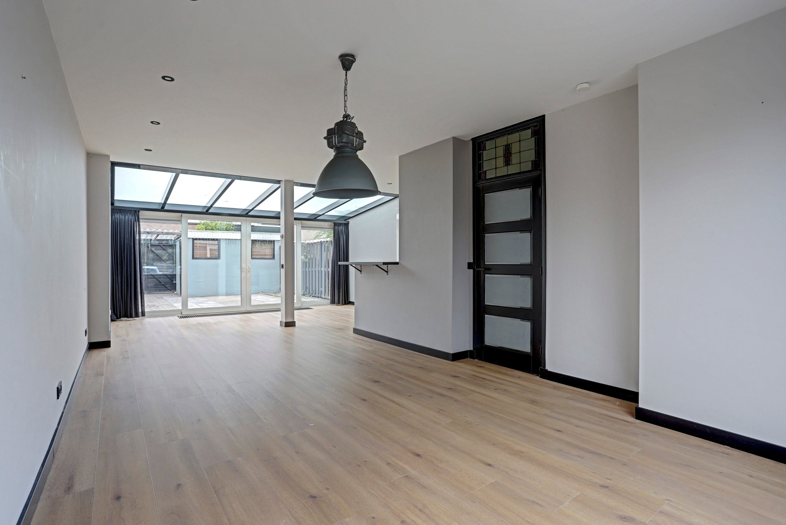Tussenwoning te koop: Schultz van Haegenstraat 26, Hendrik-Ido-Ambacht