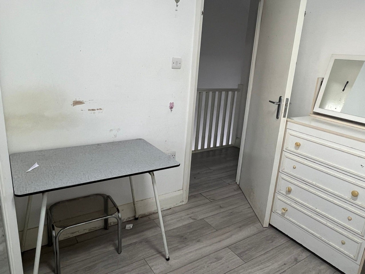 House Lodge Road in Greater London