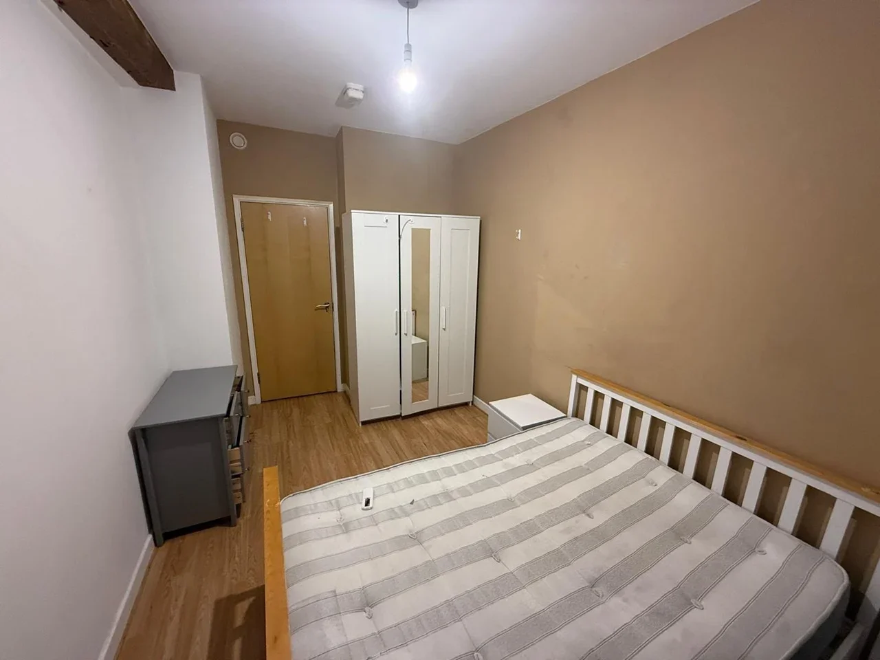 Room Harter Street in Manchester