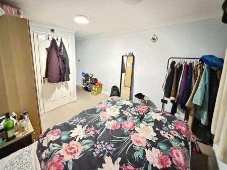 Flat Lampton Road in Greater London