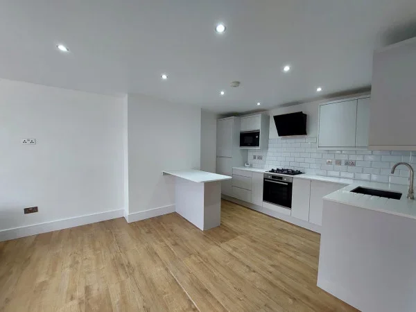 Flat Castlebar Park in Greater London