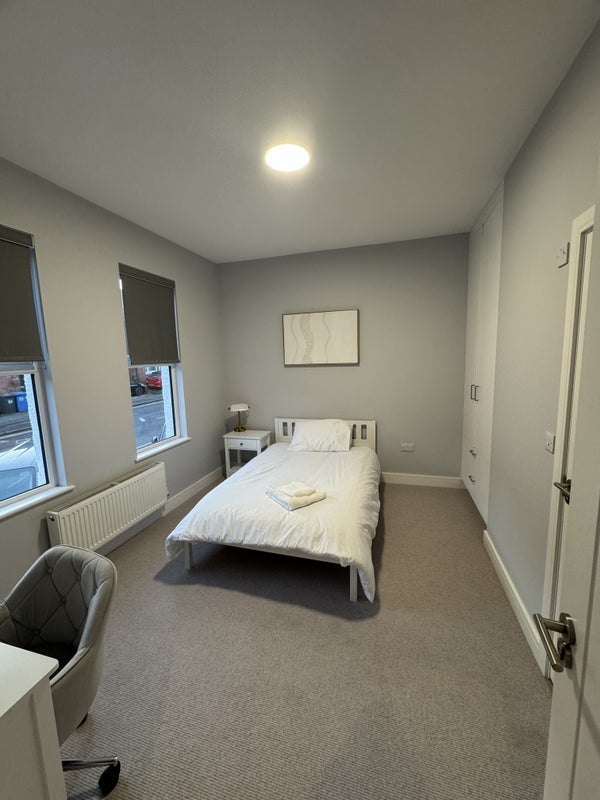 Room Grenfell Road in Maidenhead