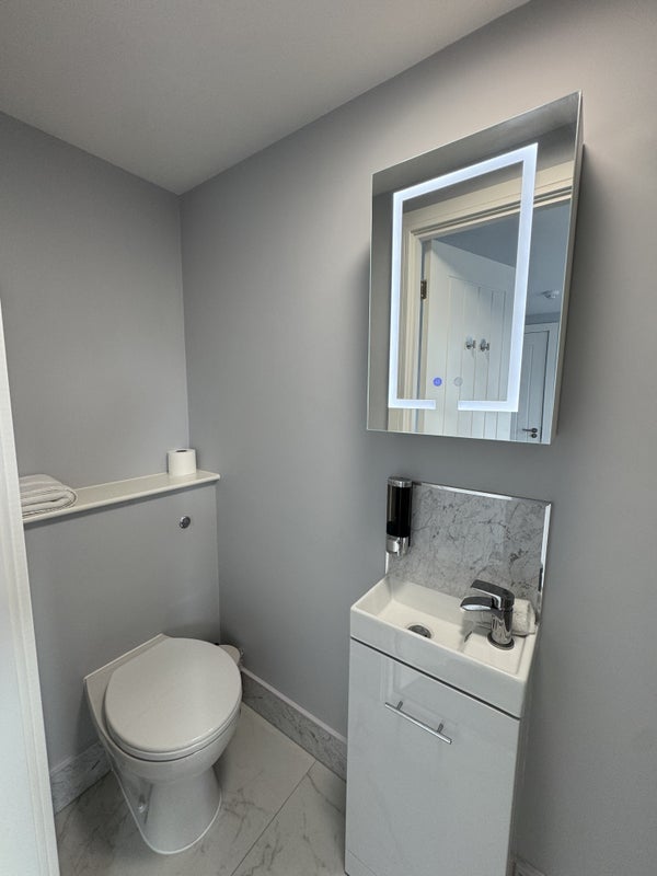 Room Grenfell Road in Maidenhead
