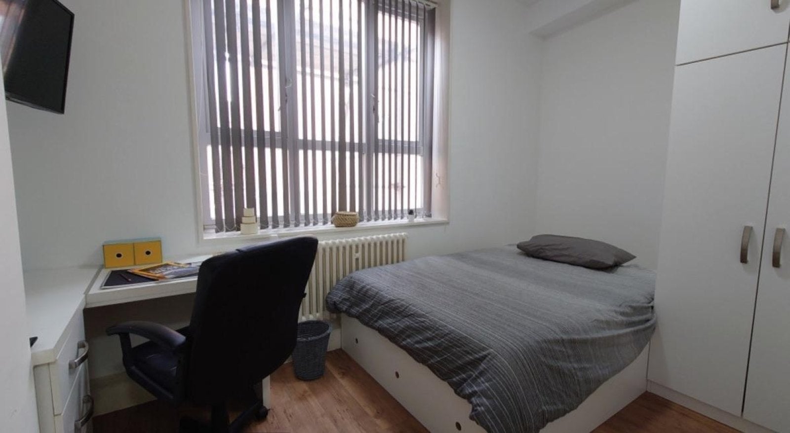 Flat Dover Street in Leicester