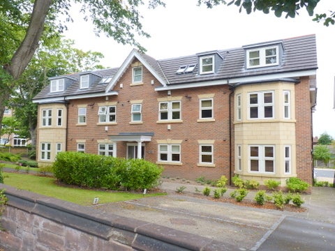 Flat Prenton Lane in Prenton