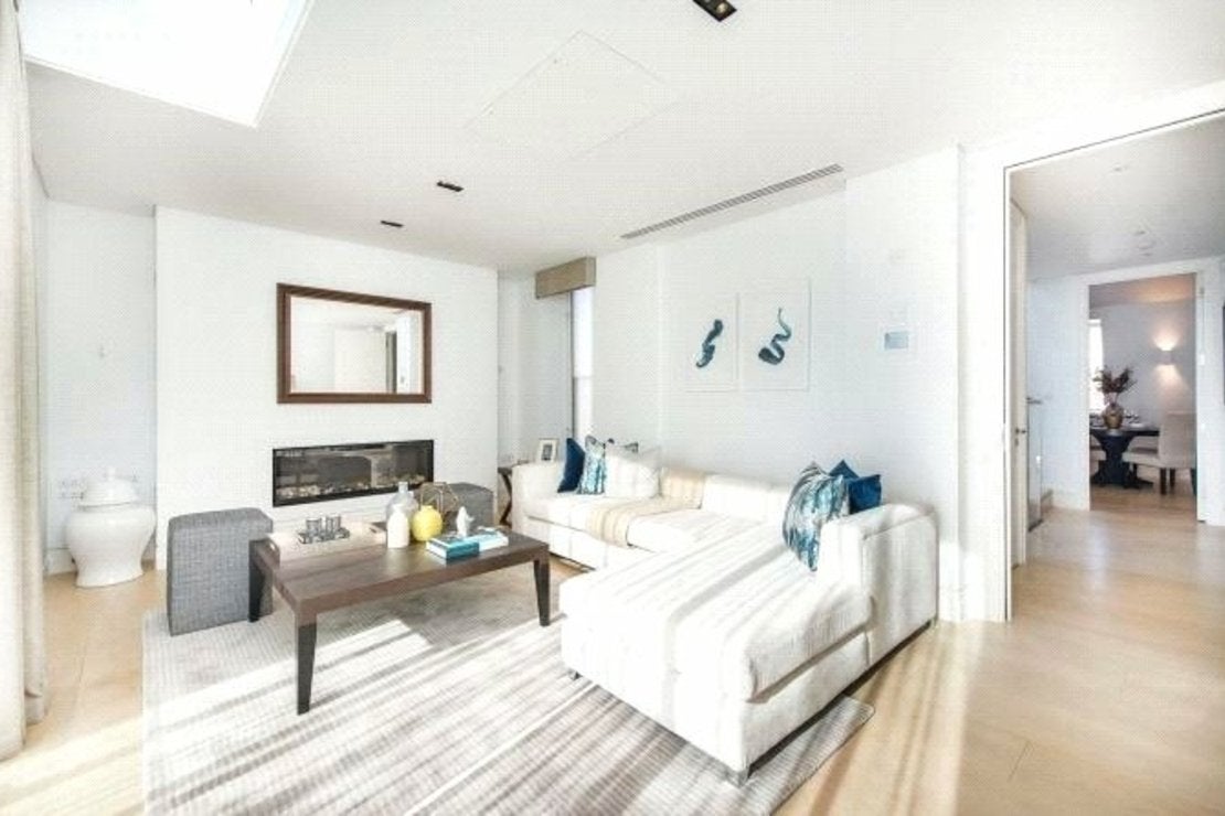 Flat North Audley Street in City of Westminster