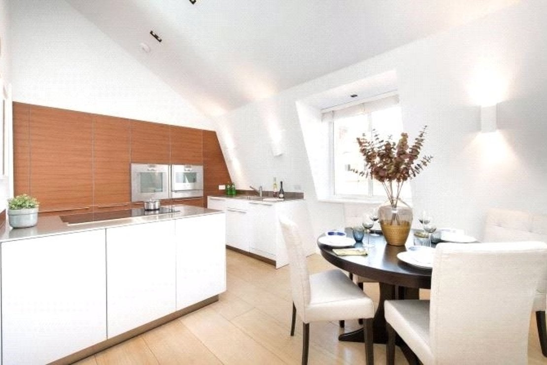 Flat North Audley Street in City of Westminster
