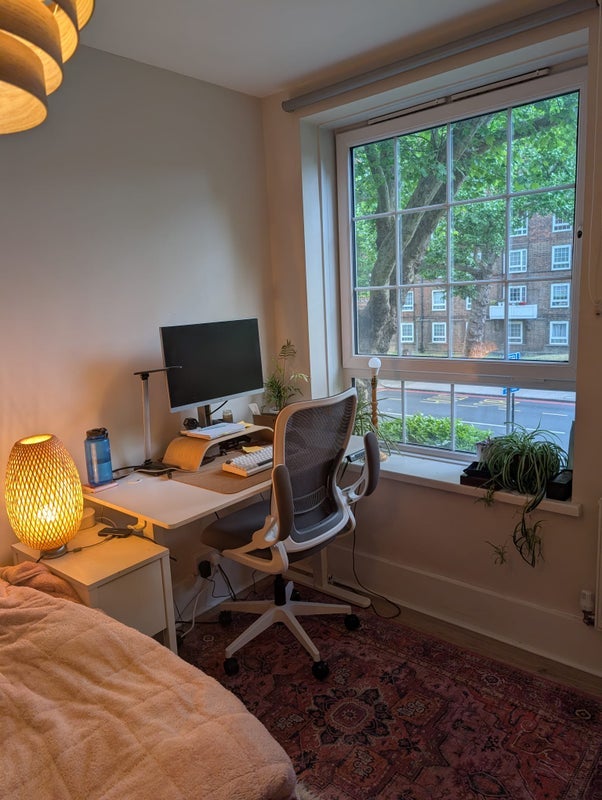Room Peckham Road in Greater London