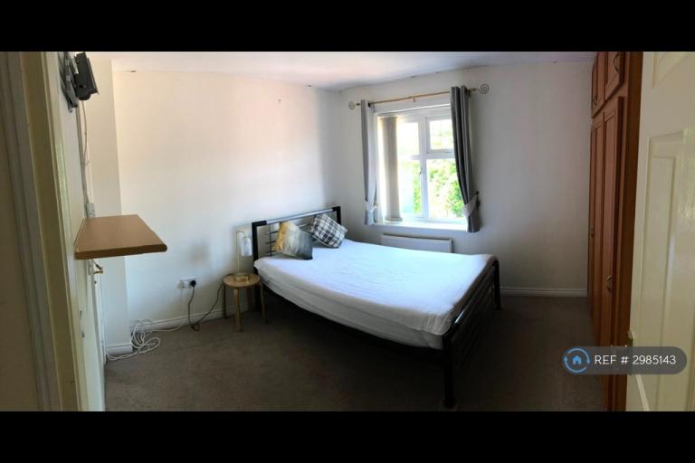 Room Westfield Grove in Derby