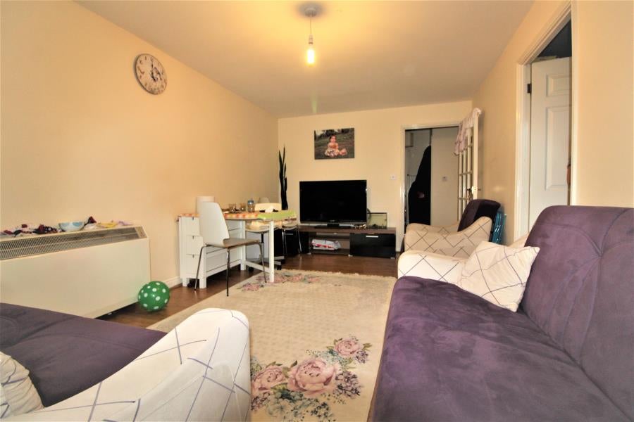 Flat Dundas Mews in Greater London