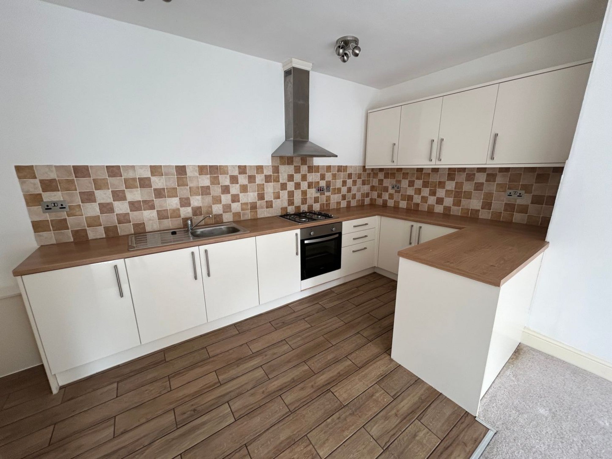 Flat Plough Court in Brecon