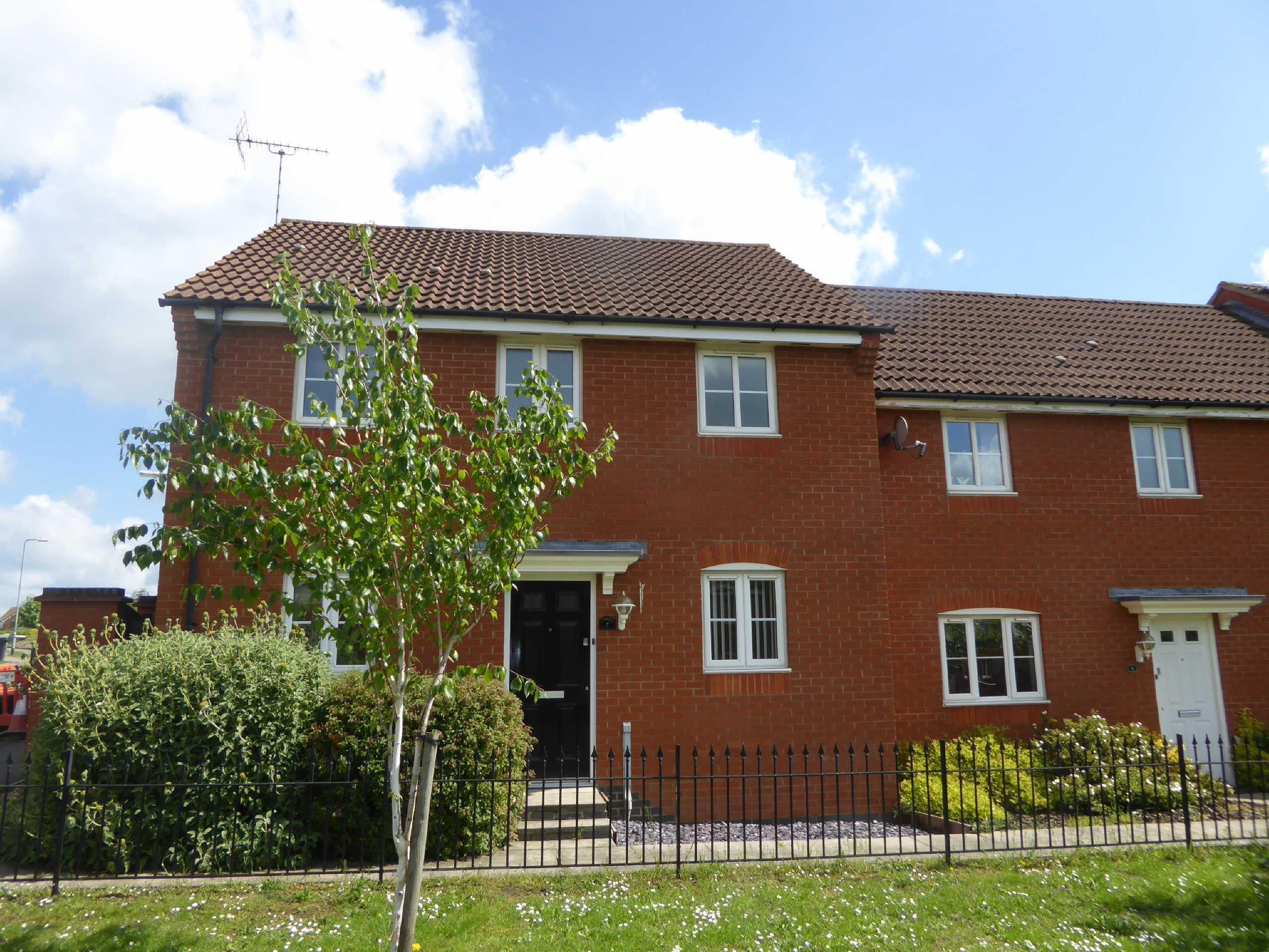 House Maye Dicks Road in Rushden