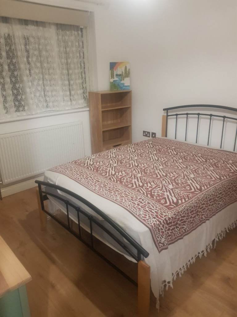 Flat The Heights in Greater London