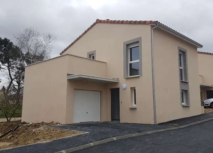 House Place Louise Michel in Saint-Jean
