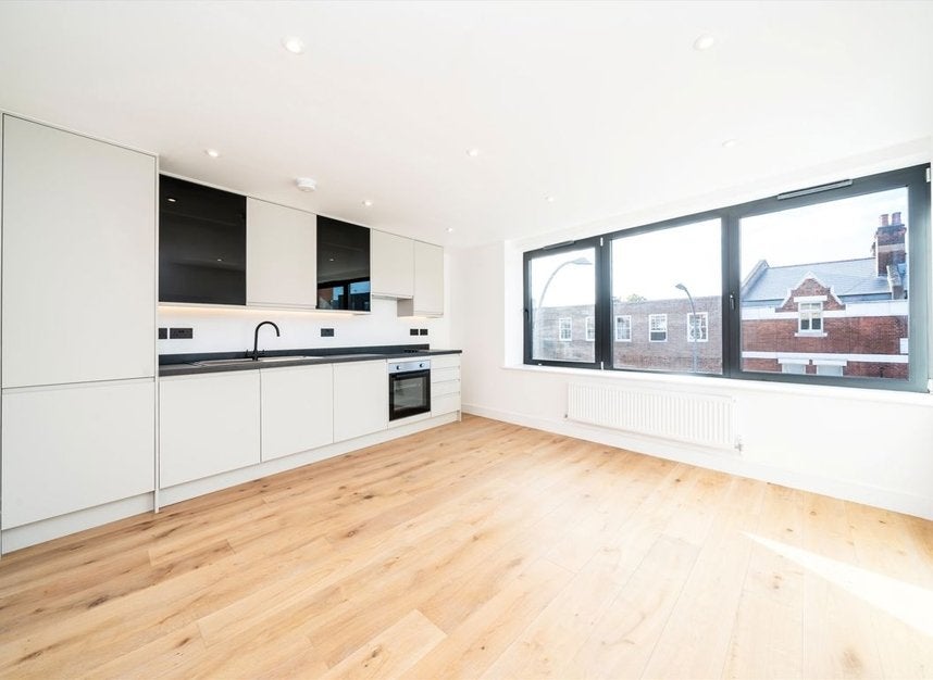 Flat King Street in Greater London