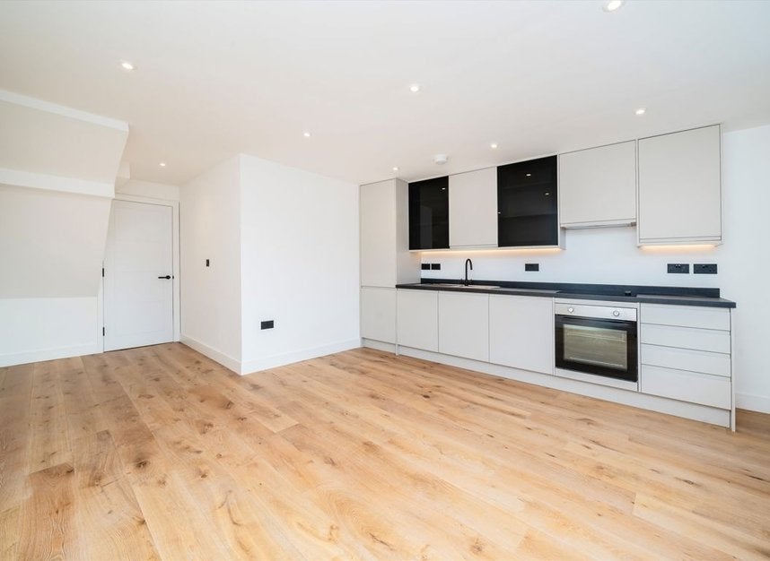 Flat King Street in Greater London