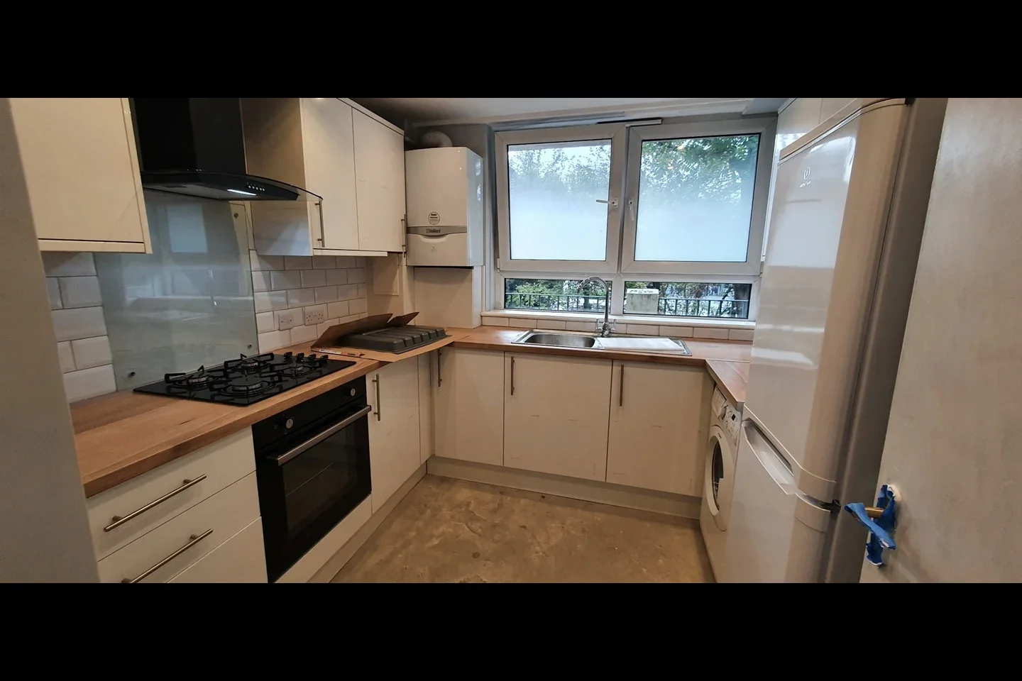 Flat Renforth Street in Greater London