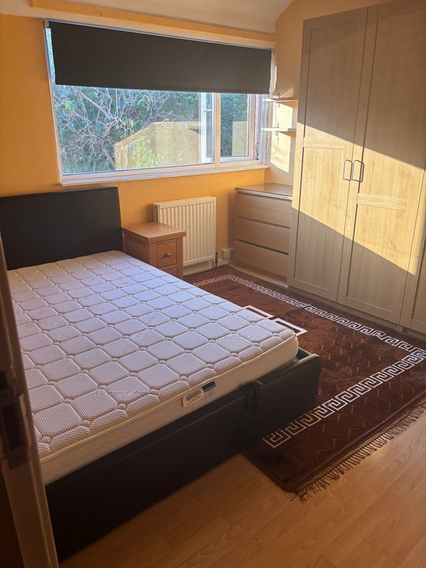 Room Heathcote Street in Coventry