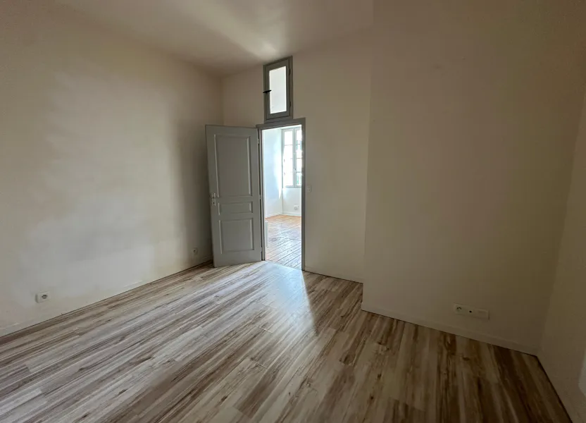 Appartement Place de l'Horloge à Langon