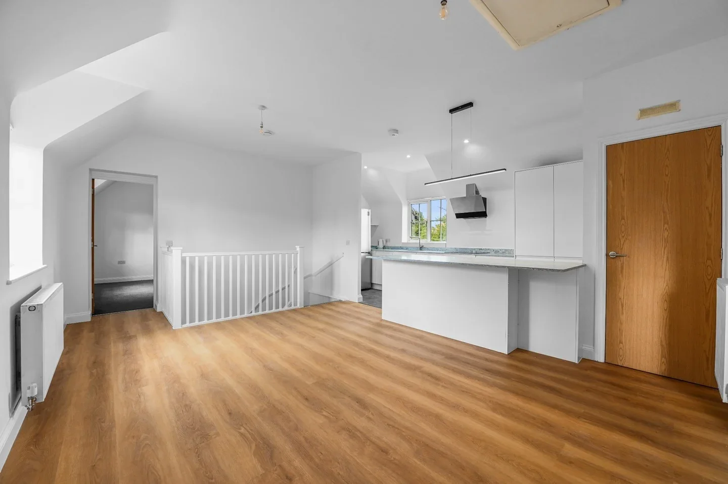 Room Tiger Moth Way in Welwyn Hatfield