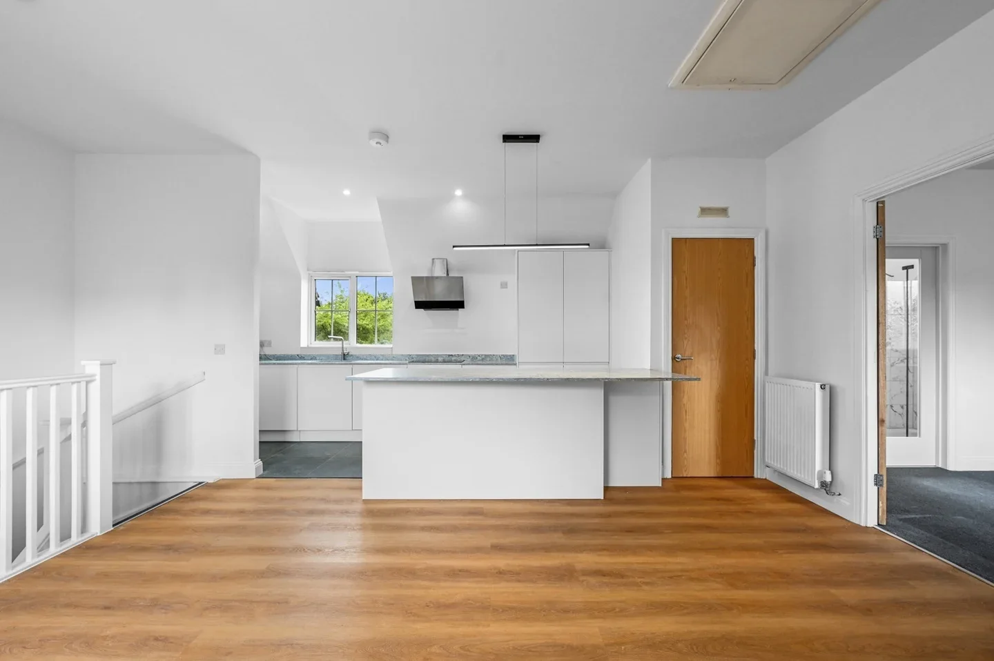 Room Tiger Moth Way in Welwyn Hatfield