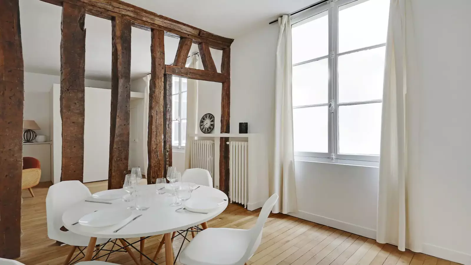 Appartement Rue de Verneuil à Paris