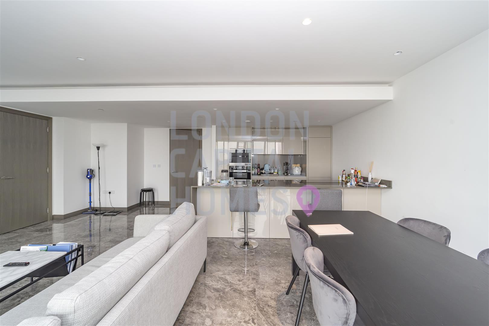 Flat Blackfriars Road in Greater London