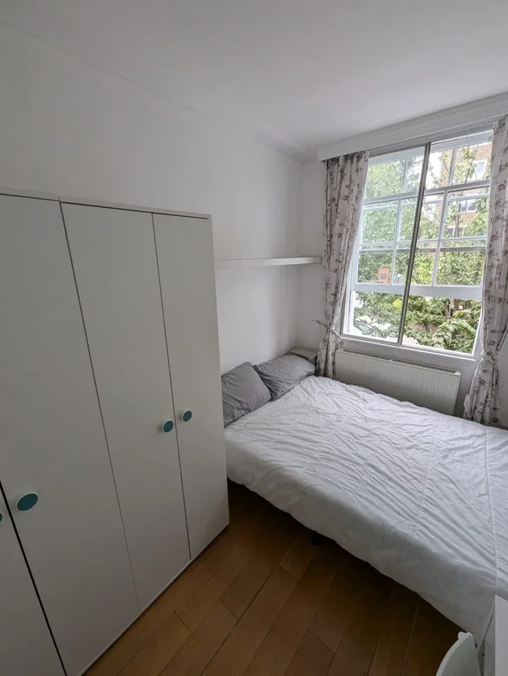 Flat Addison Road in Greater London