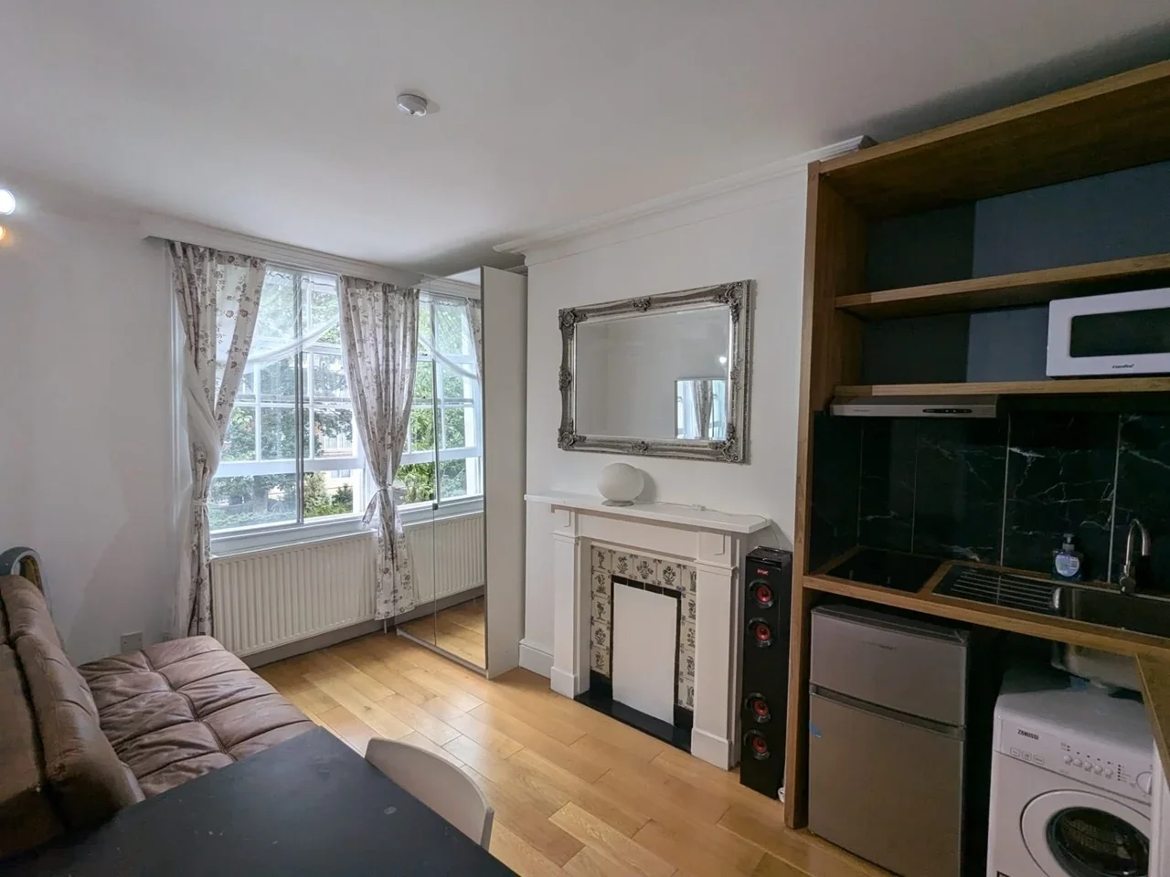 Flat Addison Road in Greater London