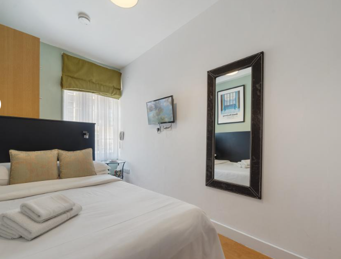 Flat North Gower Street in Greater London
