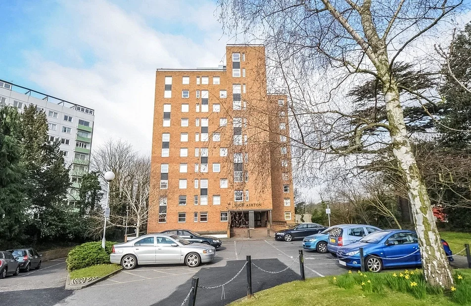 Flat Berystede in Greater London