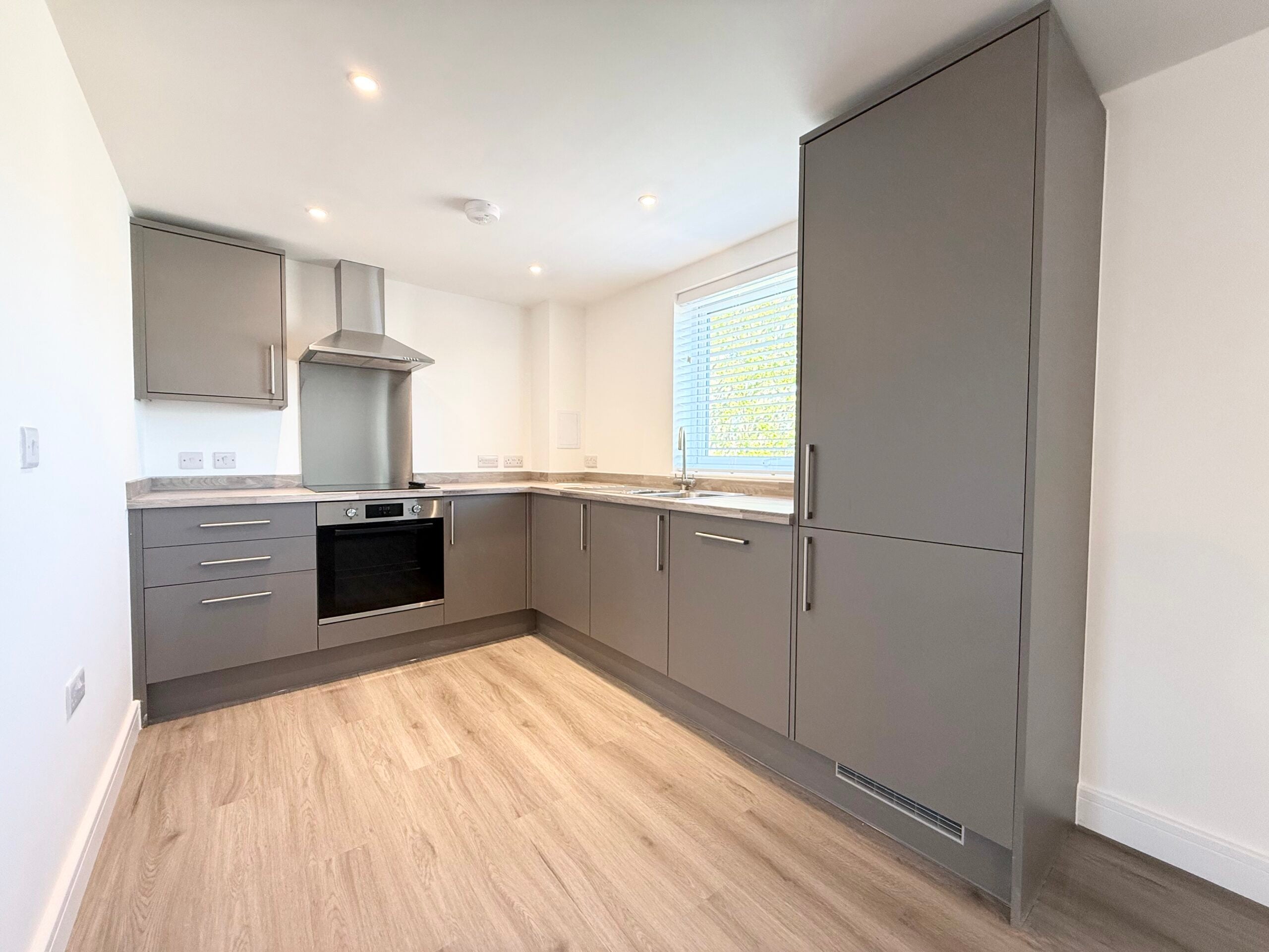 Flat Swain Court in Peterborough