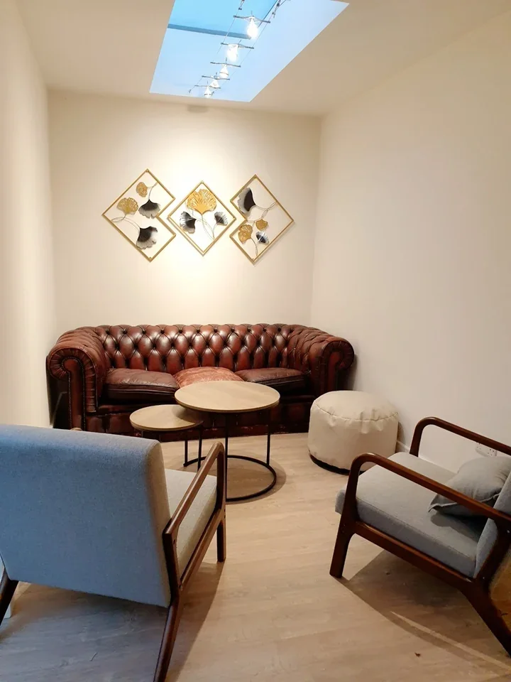 Room West Way in Greater London