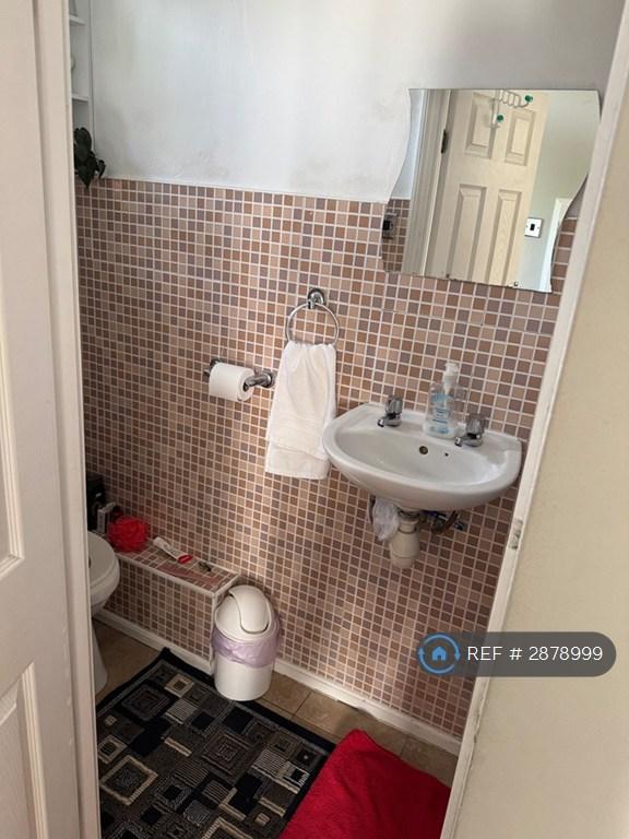 Room Jubilee Street in Greater London
