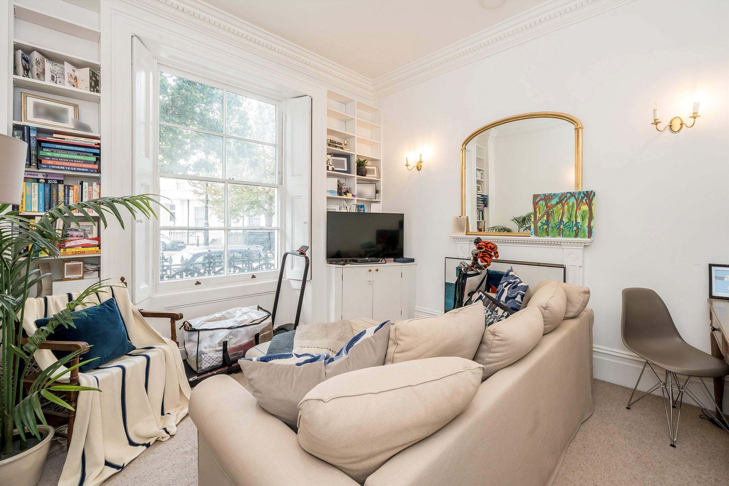 Flat Charlwood Street in City of Westminster