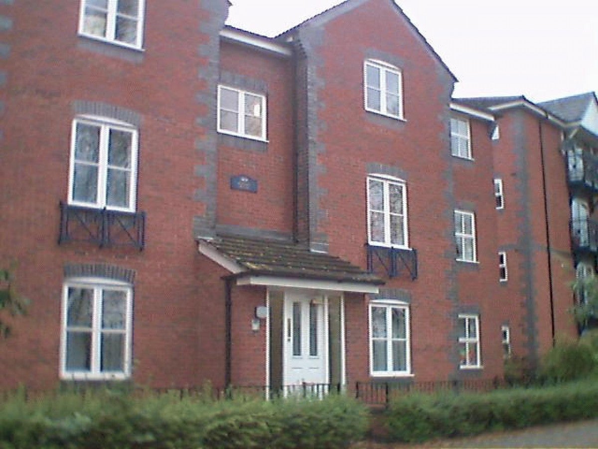 Flat Foleshill Road in Coventry
