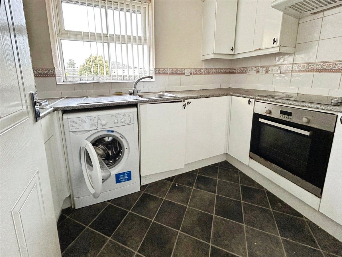 Flat Foleshill Road in Coventry
