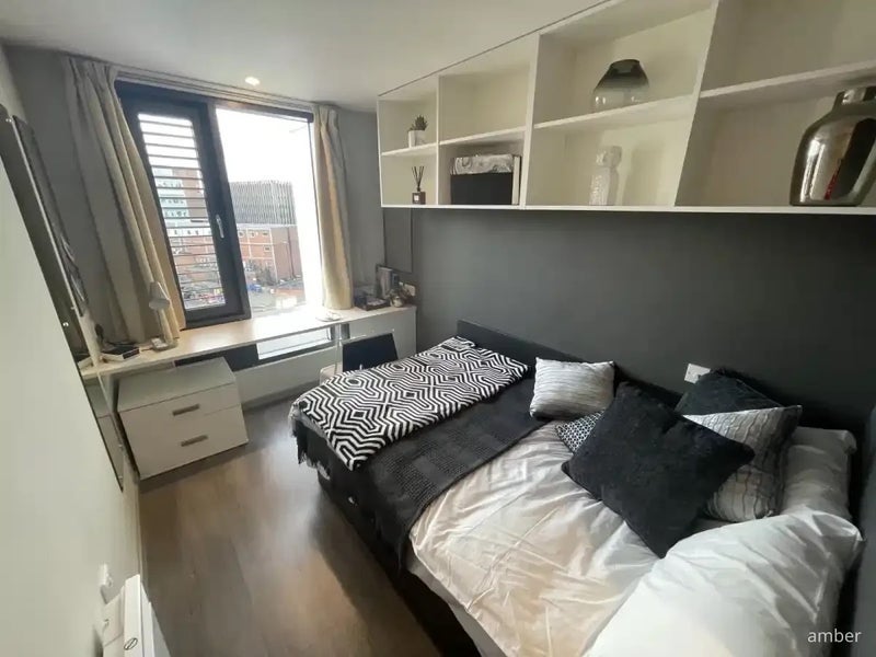 Room Hales Street in Coventry