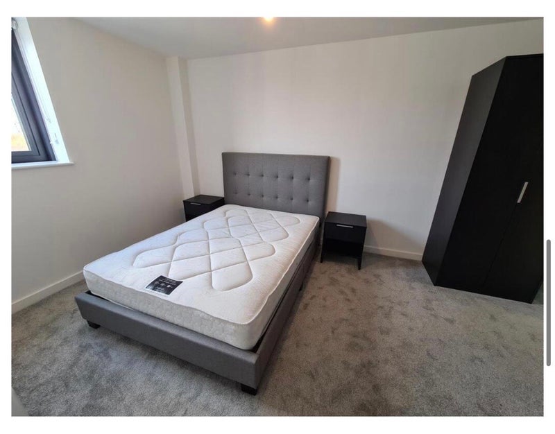 Room Woden Street in Salford