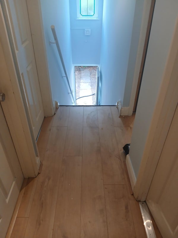 Room Woodside Lane in Greater London