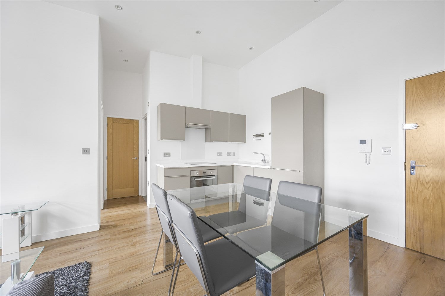Flat Greyfriars Road in Reading