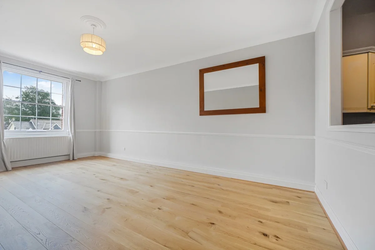 Flat Devonshire Drive in Greater London