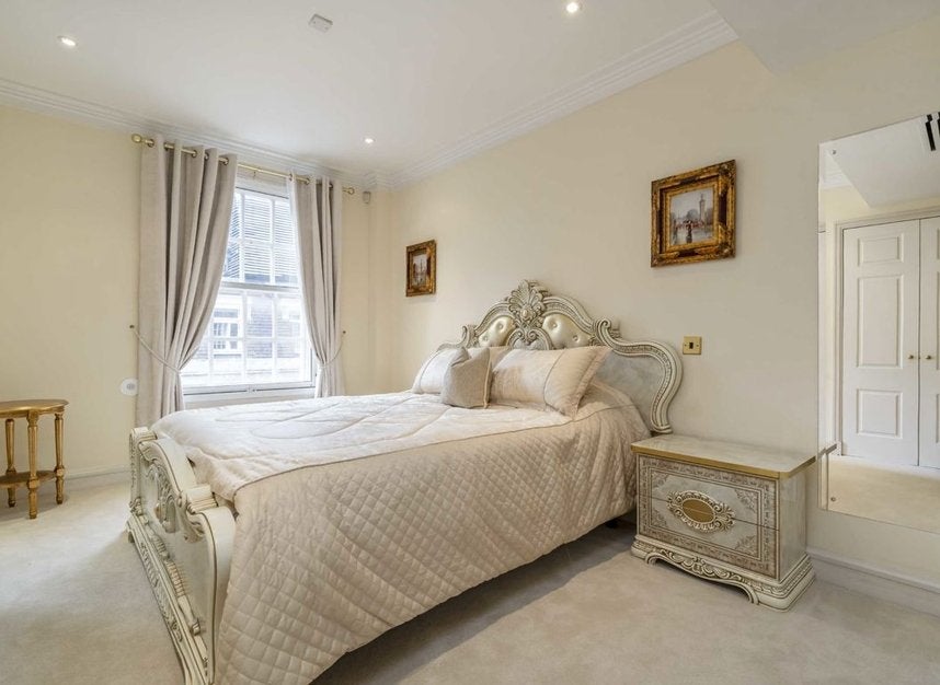 Flat North Row in City of Westminster
