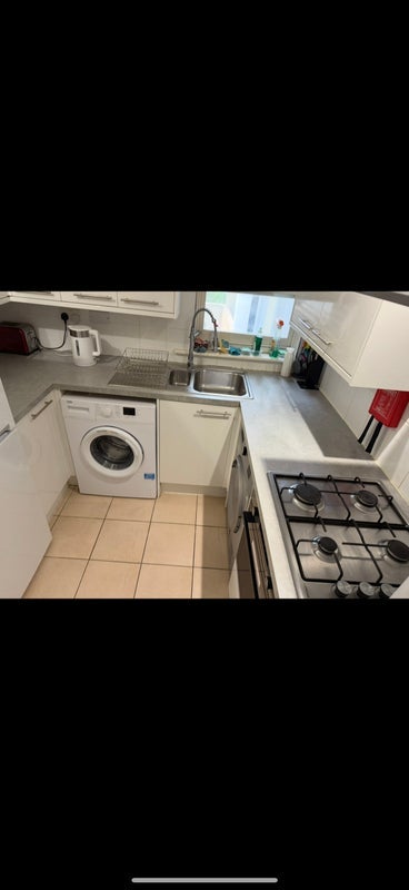 Room Leigham Court Road in Greater London